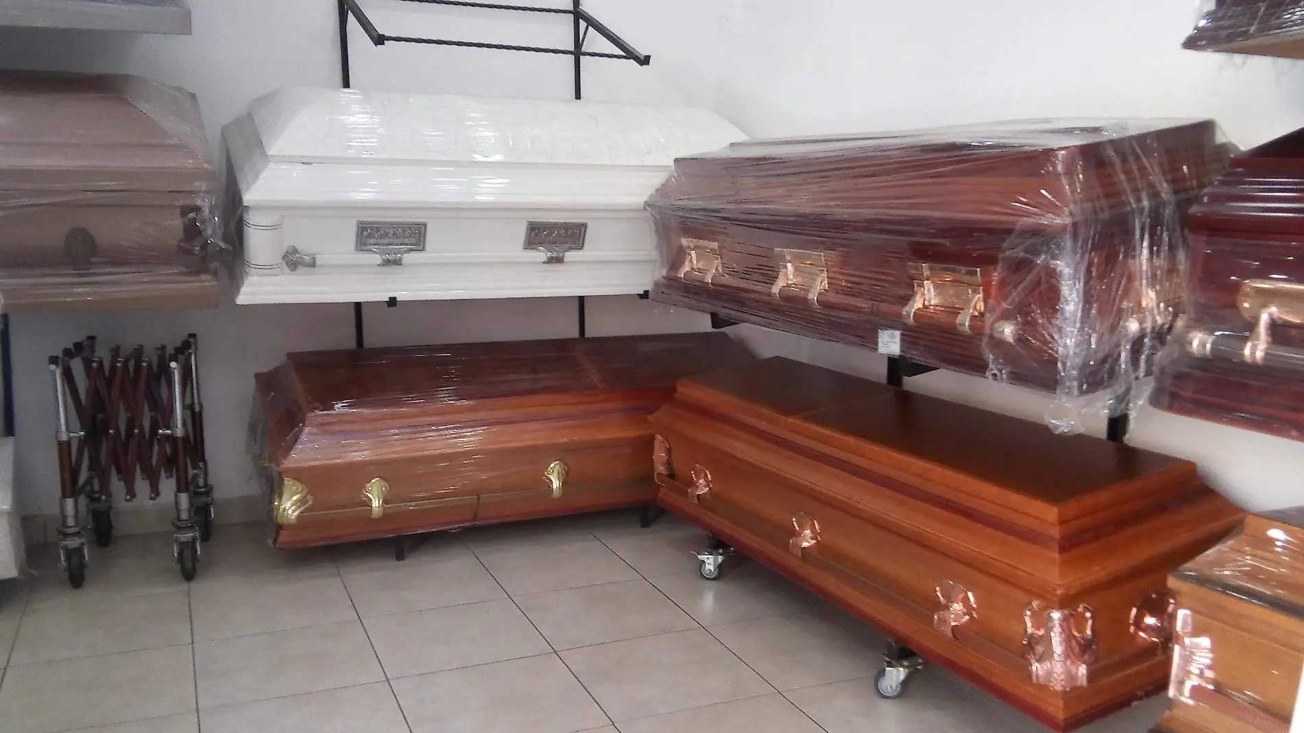 Los servicios funerarios recomiendan a la población usuario omitir el acto de velación para